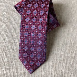 Neiman Marcus red/blue silk patterned tie